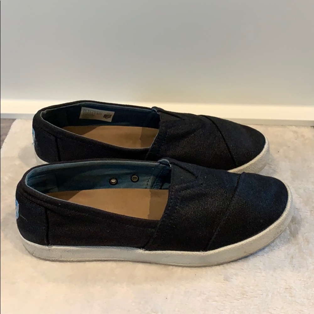 Toms slip on shoes